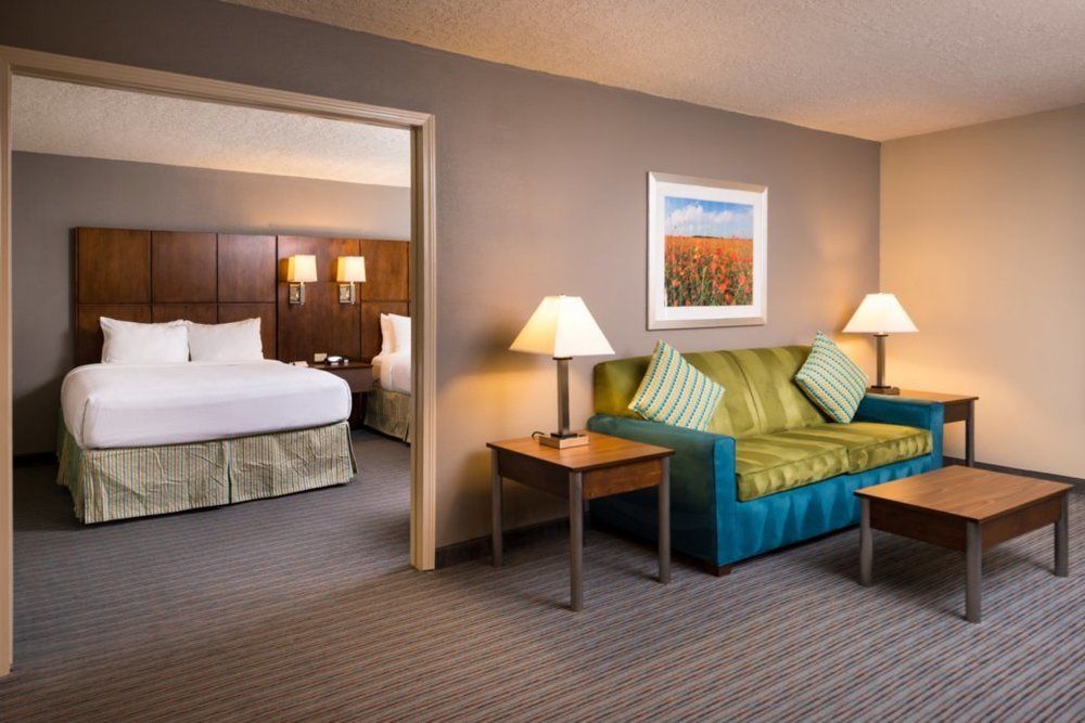 Holiday Inn Hotel & Suites Oklahoma City North By Ihg Dış mekan fotoğraf