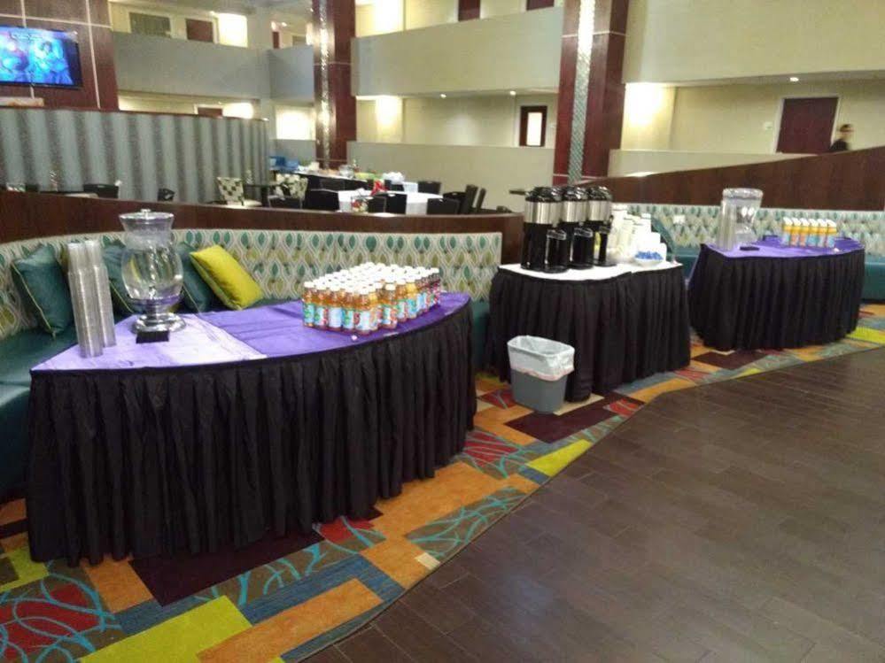 Holiday Inn Hotel & Suites Oklahoma City North By Ihg Dış mekan fotoğraf